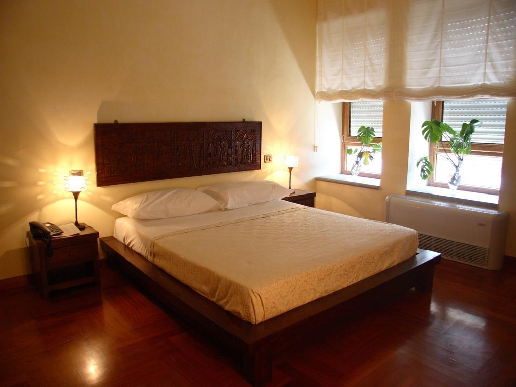 לצ'ה Casa Dei Mercanti Town House חדר תמונה