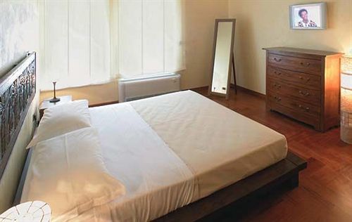 לצ'ה Casa Dei Mercanti Town House מראה חיצוני תמונה